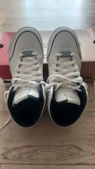 SKECHERS スケッチャーズ スニーカー 240