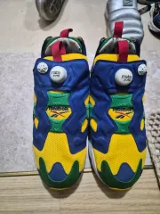 リーボック フューリー インスタポンプ スニーカー カラフル