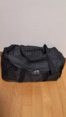 アディダス 黒色 スポーツバッグ