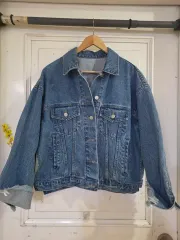 春デザインかわいいデニムジャケット 状態良好 バスト断面57