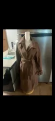 ブラウンベルト付きロングコート