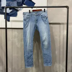 (33インチ) H&M エイチ・アンド・エム カジュアル ストレッチ ライトブルーデニム デニムパンツ