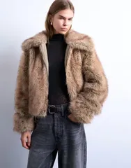 トップショップ レディース アウター ジャケット・ブルゾン ジャケット Topshop faux fur striped zip up bomber jacket in light Light Broのサムネイル