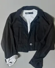 ZARA ブラック カラー クロップド 丈 季節の変わり目 ジャケット