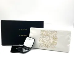 ■未使用同然■CHANEL  シャネル　ノベルティポーチ&鏡セット　ホワイト、ブラック　花柄ステッチ　ココマーク　箱、ケース付き　レディース