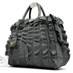 美品 PRADA プラダ トライアングルロゴ クラッチバッグ セカンドバッグ