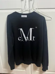 2回着用したスウェット出品