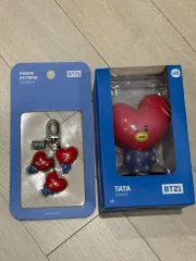 BT21 TATA フィギュア キーホルダー セット (未開封)