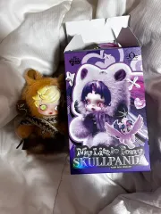 POP MART(ポップマート) Skull Panda(スカルパンダ) MY LITTLE PONY(マイリトルポニー) Applejack(アップルジャック) キーホルダー