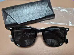 新品 ブラック 偏光 サングラス (ケース含む)