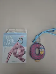POP MART ラブブ O キーホルダー