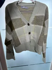 エイトセカンズ ニト カーディガン