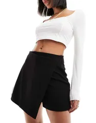 エイソス レディース ボトムス ハーフパンツ・ショーツ ASOS DESIGN clean angled hem skort Black ブラック