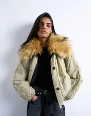 トップショップ レディース アウター ジャケット・ブルゾン ジャケット Topshop reversible faux fur collar hybrid bomber jacket green グリのサムネイル