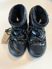 THE NORTH FACE ザノースフェイス パフ ダウン ブーツ 防寒用 (225)