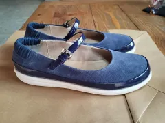 GEOX(ジェオックス) シューズ フラットシューズ 38 サイズ