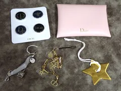 【極美品・全8点】Christian Dior ディオール ノベルティ 豪華セット4（カードケース・ピンバッジ・ストラップ）