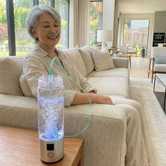 水素水発生機【吸うと飲む、両方できます】 - メルカリ