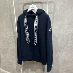 クリリン　MONCLER モンクレール パーカー　M ネイビー クリリン様専用 MONCLER モンクレール パーカー M ネイビー - メルカリ