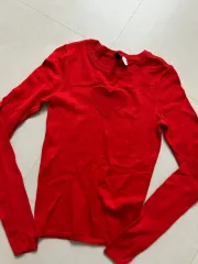 H&M 赤い ハート 長袖 ニット