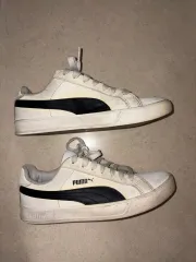 プーマ スマッシュ スニーカー 240