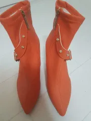 オレンジ バックル アンクル ブーツ (235) 未使用
