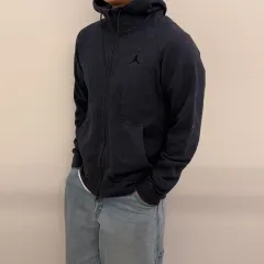 ナイキ ジョーダン フードジップアップ