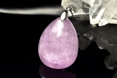 【１点物】シルバー925◇高発色 クンツァイト　24x18mm　ドロップ ペンダントトップ パワーストーン 天然石 _PD859