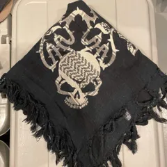 【東あずま店　併売品】　トルネードマート tornado mart ストール スカル　110×110　正方形　黒 ブラック BLACK クロ くろ　髑髏　骸骨　BONE　総柄　花柄
