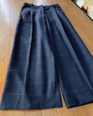 ワイドパンツ紺色