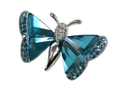 スワロフスキー　SWAROVSKI　クリスタル　バタフライ/蝶　ブローチ　シルバーカラー×エメラルド系　送料無料