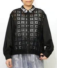 isScoLar イズスカラー　553215：蝶花刺繍 レース切替シャツのサムネイル