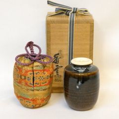 川本了生作 瀬戸 肩衝茶入 権太夫裂仕覆 濃茶器 茶道具 共箱 V1137