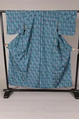 米沢紬　新品未使用品　藍　黄　白　珊瑚色　手織り　幾何学模様　L136 米沢紬 新品未使用品 藍 黄 白 珊瑚色 手織り 幾何学模様 L136 - メルカリ