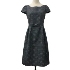 トゥービーシック TO BE CHIC ワンピース フレア ひざ丈 ドット 水玉 リボン スパンコール 2WAY 半袖 ノースリーブ 40 グレー 白 ホワイト