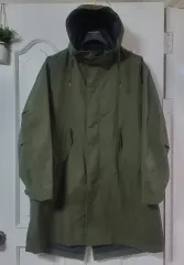 新商品 UNIQLO ユニクロ ブロックテック マウンテンパーカー レインコート m カーキ お気に入り