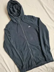 ナイキ フューチュラ ジップアップ