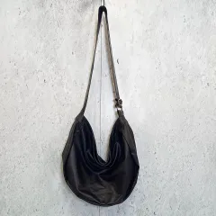 retocks レトックス ビッグ ショルダー バッグ ヴィンテージライク  ゴールドＤカン付 ユニセックス レザーライク ブラック ◎、〇◇