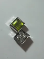 【 K18WG  / ネックレストップ 】 ダイヤモンド 0.1ct 1.38g 緑石