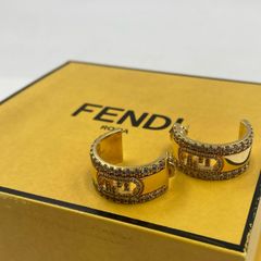 希少モデル✨FENDI イヤーカフ ラインストーン Fロゴ ゴールド 調整可 