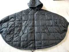 ZARA ブラック フード キルティング ポンチョ ダウン ケープ M 新品
