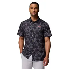 コロンビア メンズ トップス Tシャツ Mens Columbia Black Georgia Bulldogsuper Slack Tide OmniWick ButtonUp Shirt Uga Black ブラック