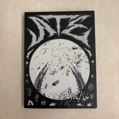 Stray Kids(ストレイキッズ・スキズ・SKZ) スキズ エイト アルバム 出品