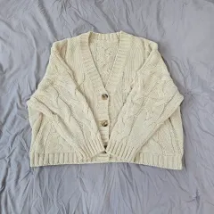 アイボリー アバント フィット 厚手 ニットカーディガン