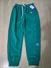レディース//グリーン素材良い起毛ジョガーパンツ//タグL