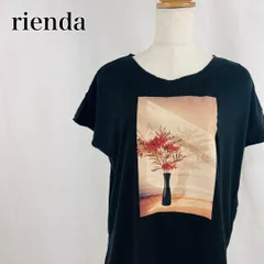 rienda　リエンダ　F　黒　ブラック　クルーネック　ビッグプリント　花　花瓶　半袖Tシャツ 3907のサムネイル
