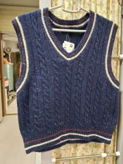 ニットベスト