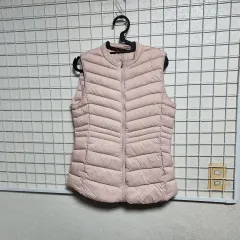 (ほぼ新品)シンディ グースダウンベスト (レディース90)