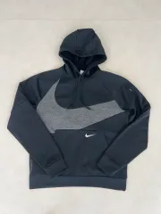 ナイキ サーマフィット スウッシュ 起毛 フーディー M(95)