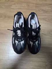 リーボック スニーカー 270